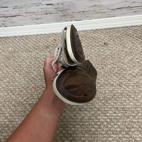 Romika Fidschi Two Strap Sandals White Women’s Size 11 - Picture 7 of 7